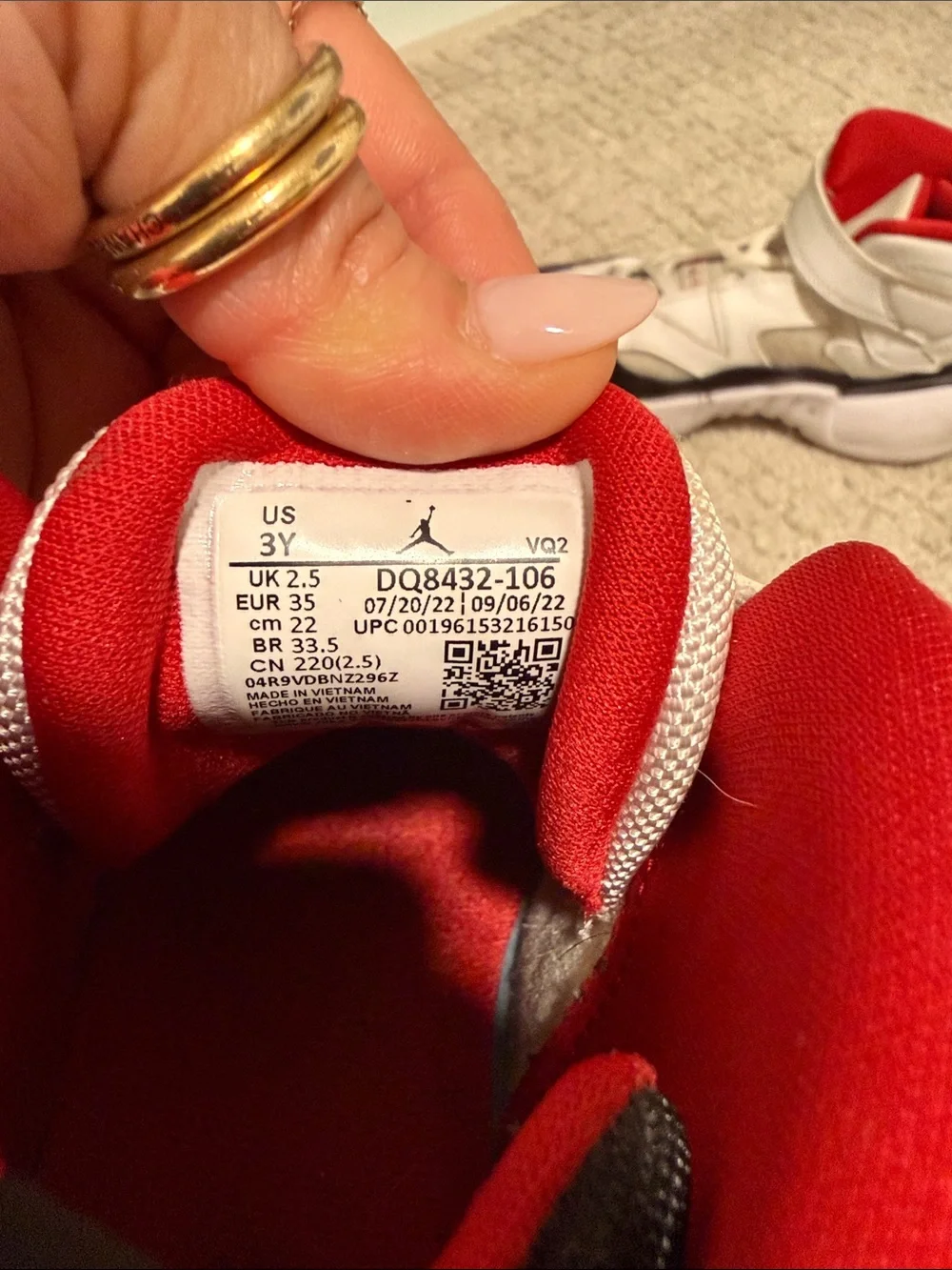 Jordan Kids' White/Black Jumpman Two Trey Basketball Shoes - Picture 8 of 8